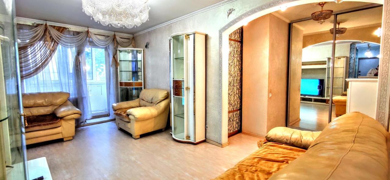 Elite Vip Appartments Odessa Esterno foto